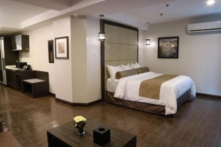 My Happy Place West Avenue Suites 奎松市 外观 照片