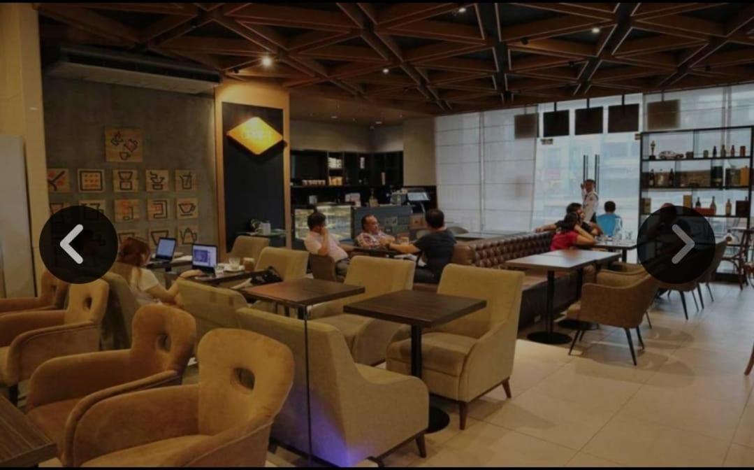My Happy Place West Avenue Suites 奎松市 外观 照片